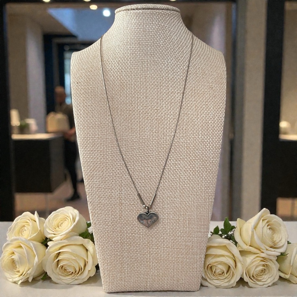 Signed Silpada Retired 925 Sterling Silver “Heart on the Line” Pendant Necklace